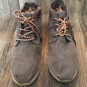 TOMS Womens Gray Suede  Chukka Ankle Boots Size 10